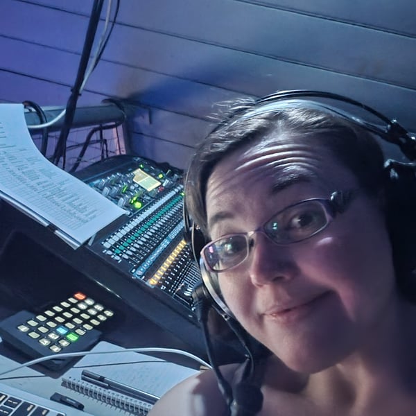 kate saunders volunteer day